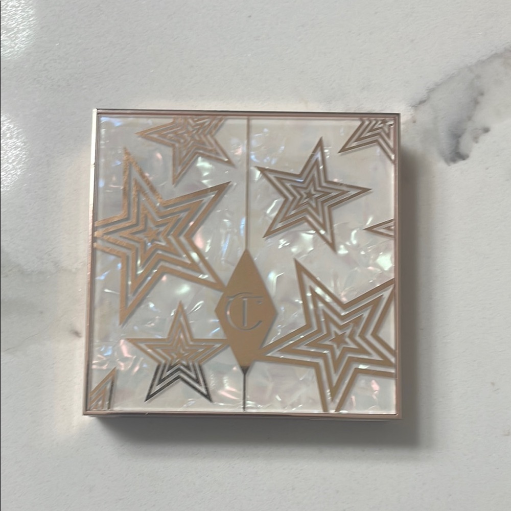Charlotte Tilbury Luxury Eyeshadow Palette of Pearls - Cosmic Pearl - Picture 3 of 6